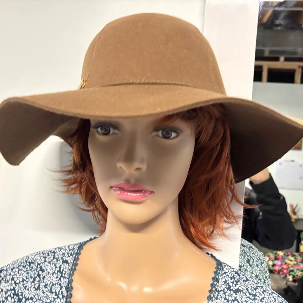 NWT❤️ADORA Tan Floppy Weekender Hat - Picture 3 of 5